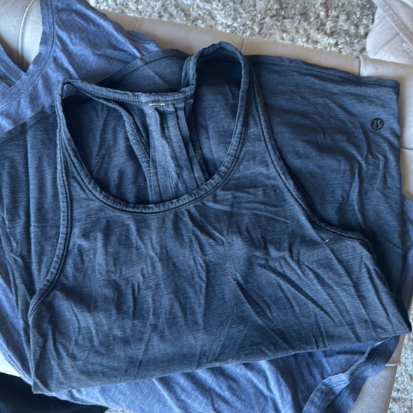 2 lululemon racer back tanks - size 4/6 - Picture 2 of 3